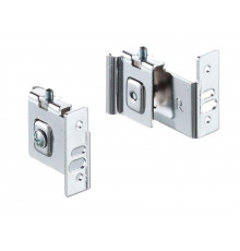 Крепление к фасаду для выдвижных корзин, комплект 2 части, металл 1 шт.