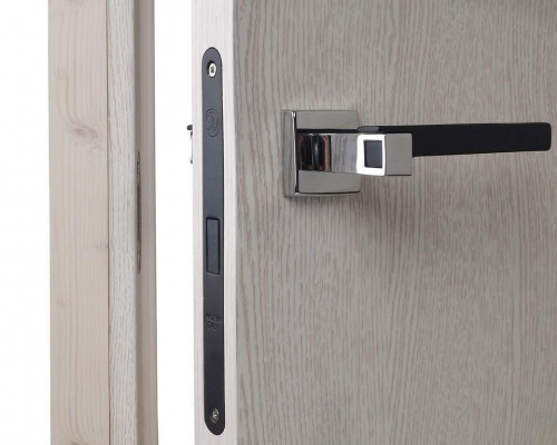 Замок магнитный WC 50x8x96x6 штульп овал 18 мм, черный крашенный с ответной планкой W7 и винтами 1 шт. Замок магнитный WC 50x8x96x6 штульп овал 18 мм, черный крашенный с ответной планкой W7 и винтами 1 шт.